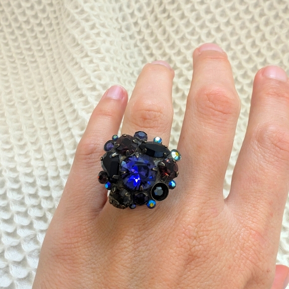Sorrelli Vintage Cocktail Multi-Color Crystal Ring - Picture 4 of 6